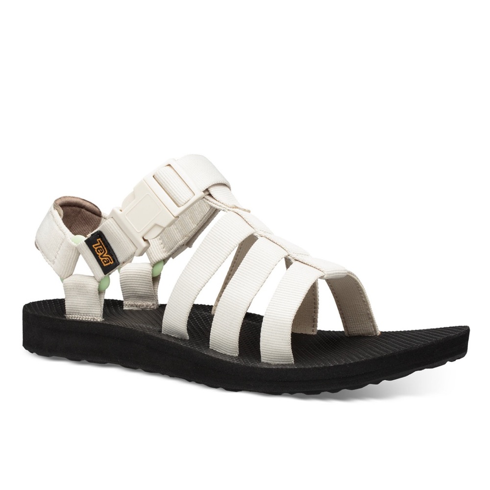 Teva Women’s size 7sandals white